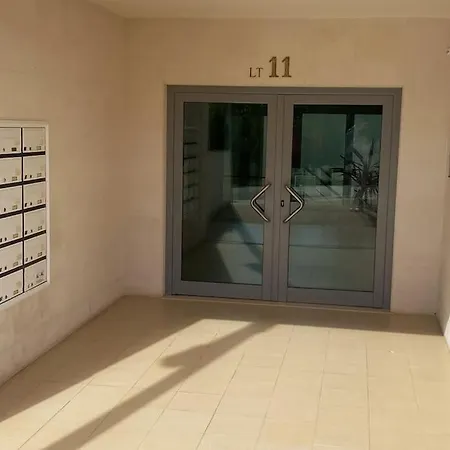 Charmant Appartement A 1Km De La Plage, Avec Piscine A Albufeira Exterior photo