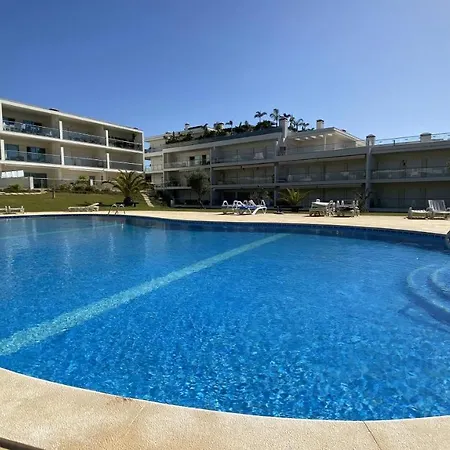 Charmant Appartement A 1Km De La Plage, Avec Piscine A Albufeira Exterior photo