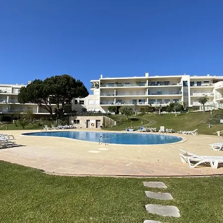 Charmant Appartement A 1Km De La Plage, Avec Piscine A Albufeira Exterior photo