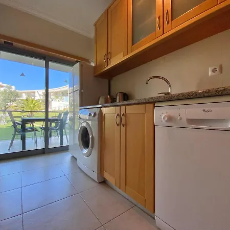 Charmant Appartement A 1Km De La Plage, Avec Piscine A Albufeira Exterior photo