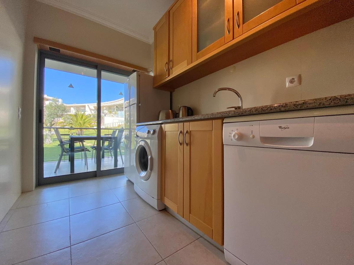 Apartment A 1km De La Plage, Avec Piscine A Albufeira